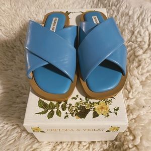 Chelsea & Violet Jacey Slides